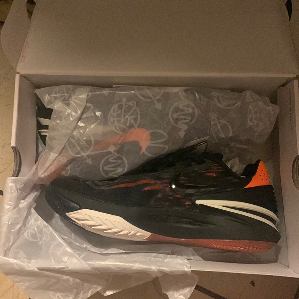 NIKE AIR ZOOM GT CUT 2